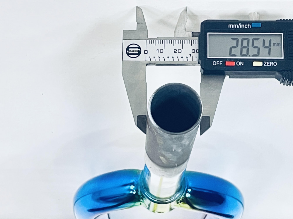 Вилка 20 BMX без резьбы на JUMPER 350 (неохром) UNI-CROWN 28.6X25.4X180mm R/30 0LD100 31.8, код 41601