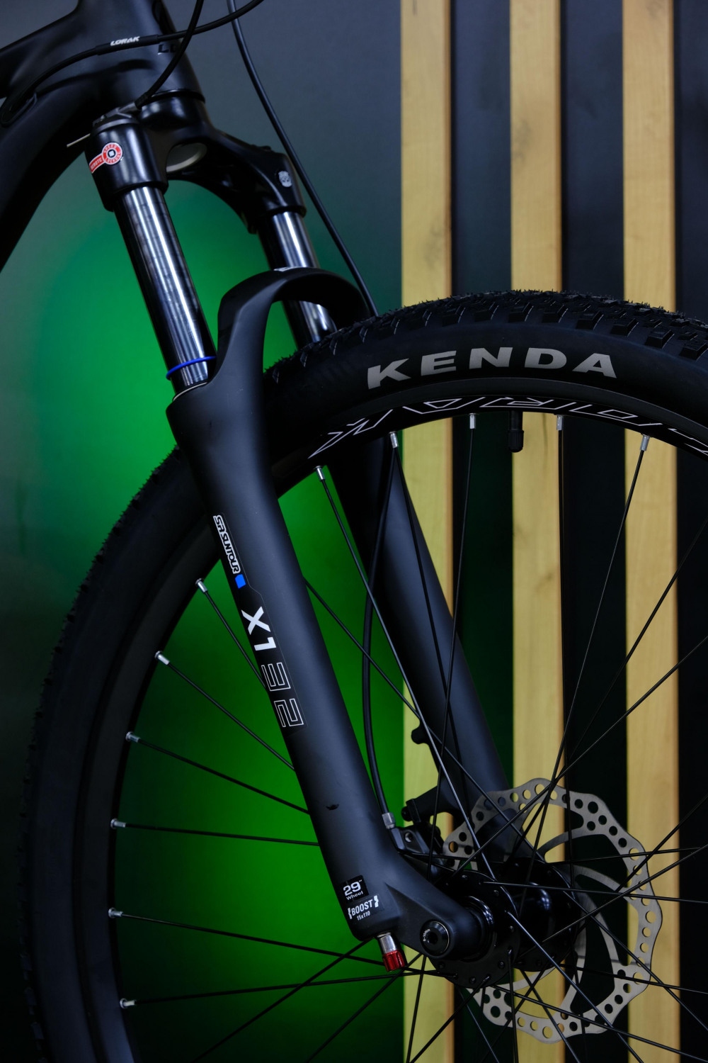 LORAK Sel 9880 Матовый Зелёный/Чёрный рама 21 (на рост 183-190)